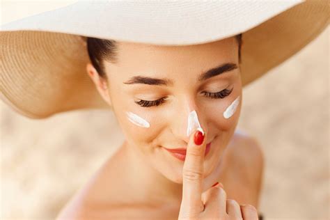 The Future of Sunscreen: UV Matic Mirror and Beyond